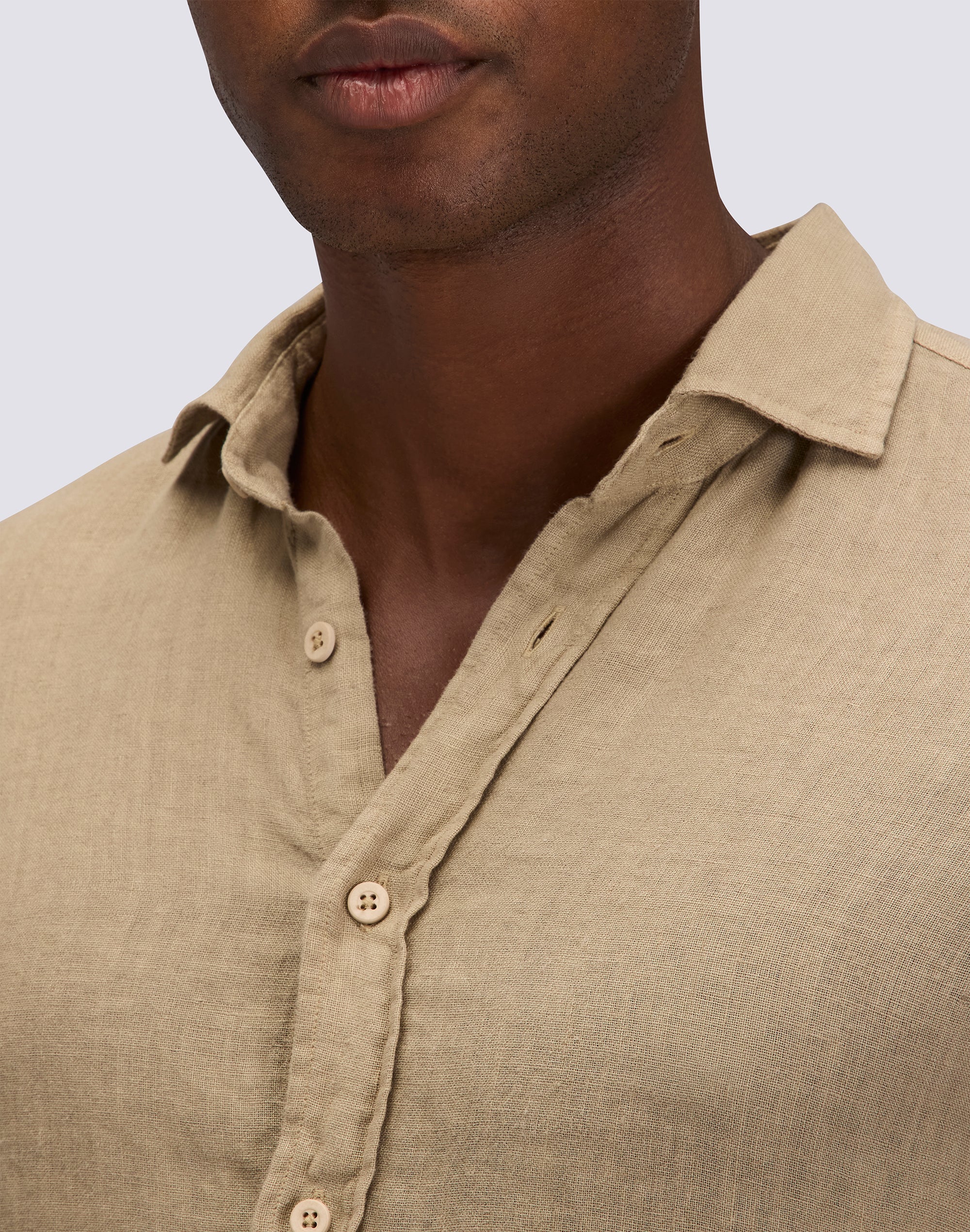 CAMICIA DA UOMO IN LINO TINTO CAPO - Image 3